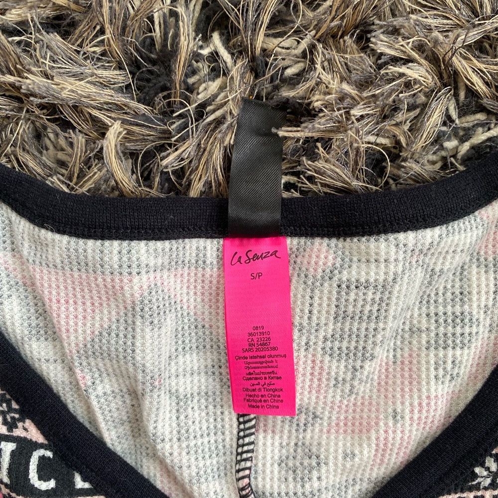 ✨2 for 1✨ One Piece Lounge Wear (SIZE S) - Picture 6 of 8